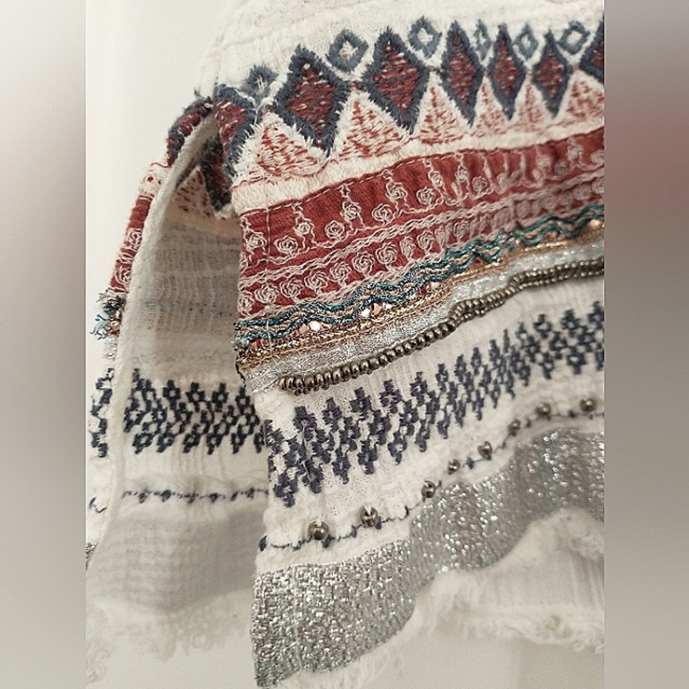Great Used Condition Ecote Boho Cotton Low Cut-Out Back Embellished Tank Top Lg. - Picture 7 of 10